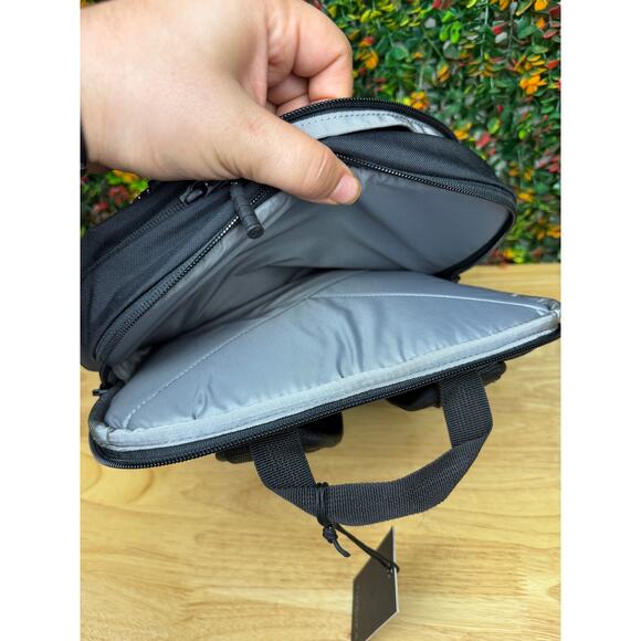 Timbuk 2 Q‎ 2.0 Carrying Case Backpack for 17" Labtop Notebook Eco Black NEW NWT - Picture 8 of 16